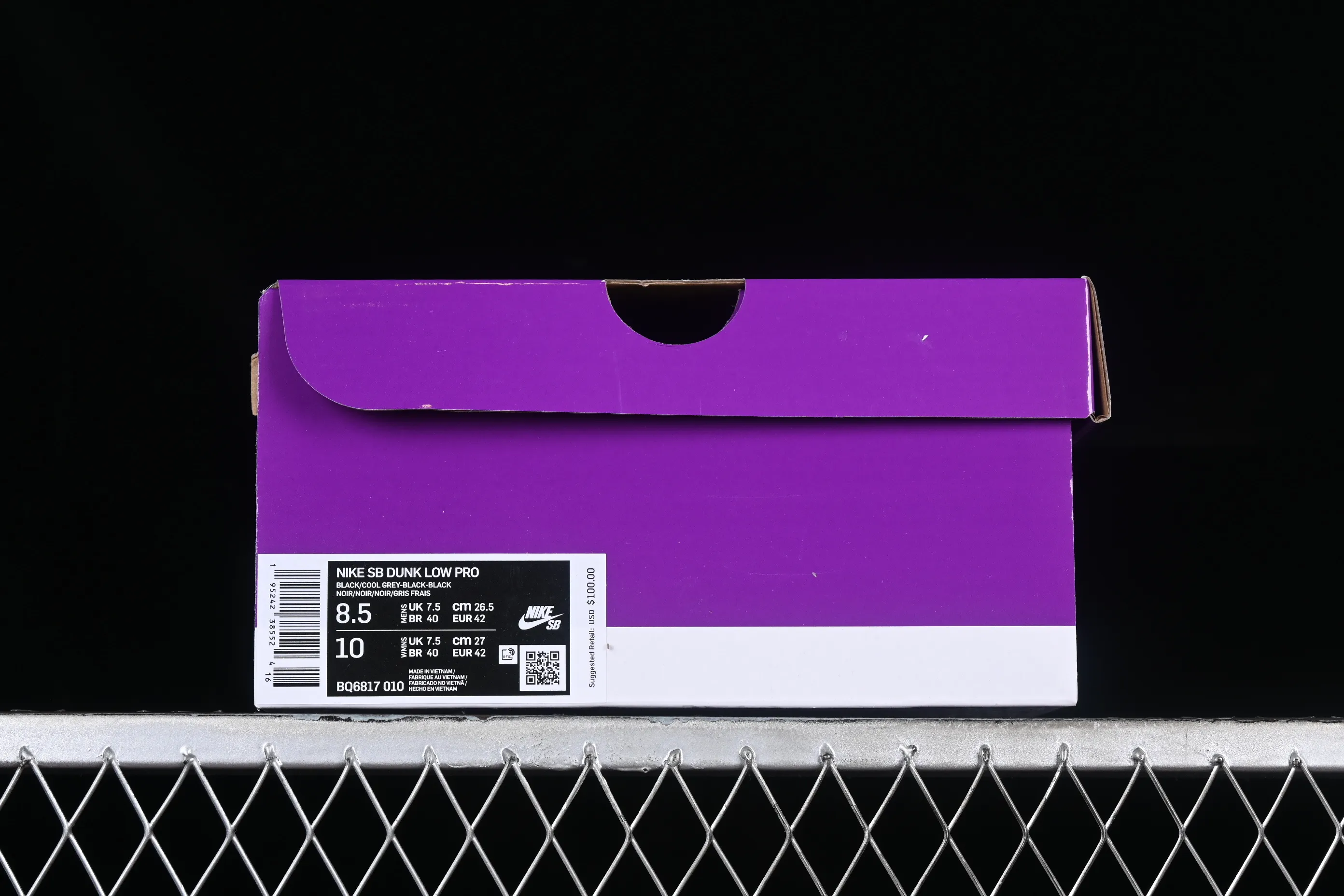 All categories Nk SB Dunk Series Nk SB Dunk Low Low-top sneakers K version Nk SB Dunk Low Raw rubber black and gray SB Dunk Series low-top casual sports skateboard shoes BQ6817-010
